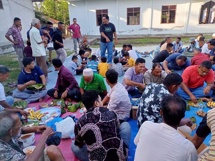 Kenduri Gampong Lam Ujong